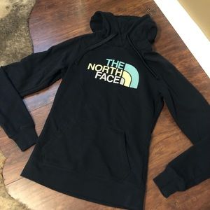 Women’s Northface Hoodie